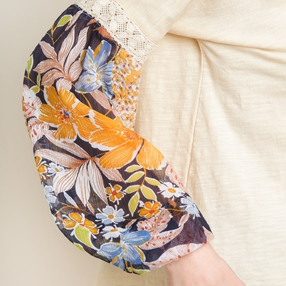 Umgee Slub Knit Top with Floral Print Puff sleeves - Picture 3 of 8